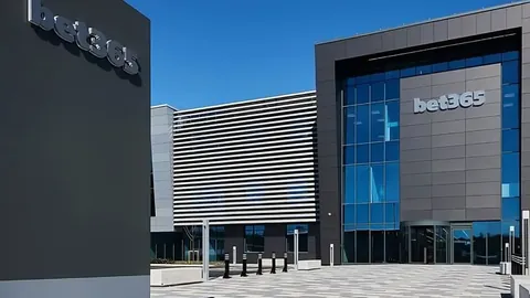 大乐透期号专家推荐：巴甲质合分析前区十码